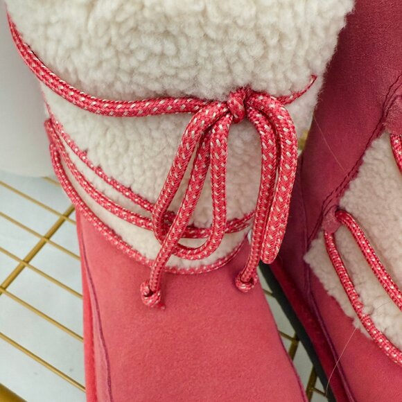 Koolaburra by UGG Michon Short Fashion Boot Size 4 Kids! - Picture 3 of 13